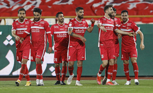 جام برای پرسپولیس از بازار نقل و انتقالاتی می آید