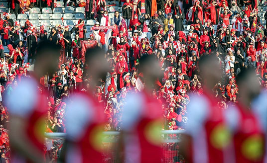 چرا پرسپولیس از نقل‌وانتقالات درآمد ندارد؟