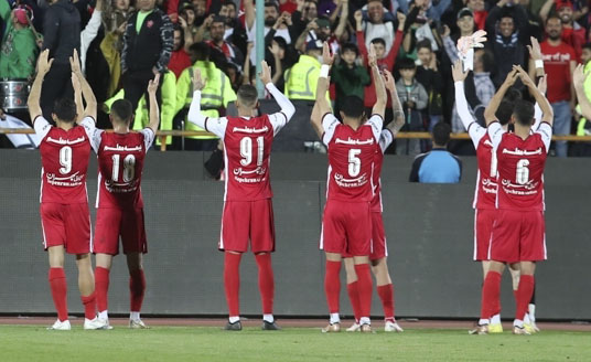 سمفونی کهنه‌سربازها در پرسپولیس