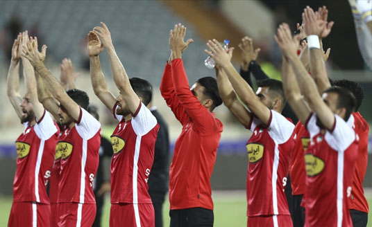 کار پرسپولیس را ستاره‌های قدیمی جلو می‌برند