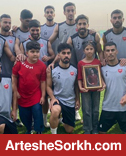 دیدار اعضای تیم و گل‌محمدی با دختر هوادار مرحوم پر‌سپولیس